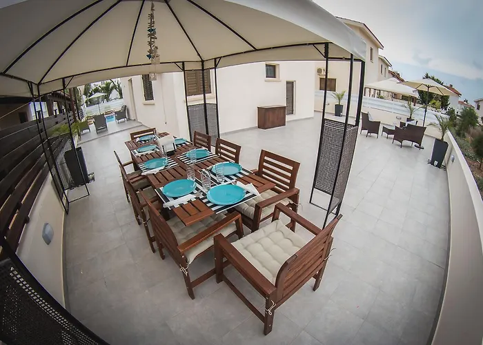 Willa Elena Ajia Napa