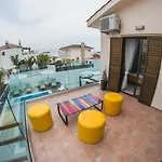 Elena Villa